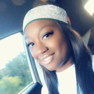 Meet your Posher, Markitta